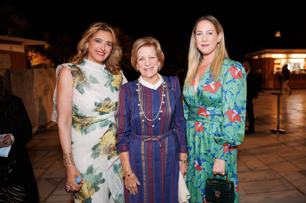 La reina Ana María de Grecia con su hija, Theodora