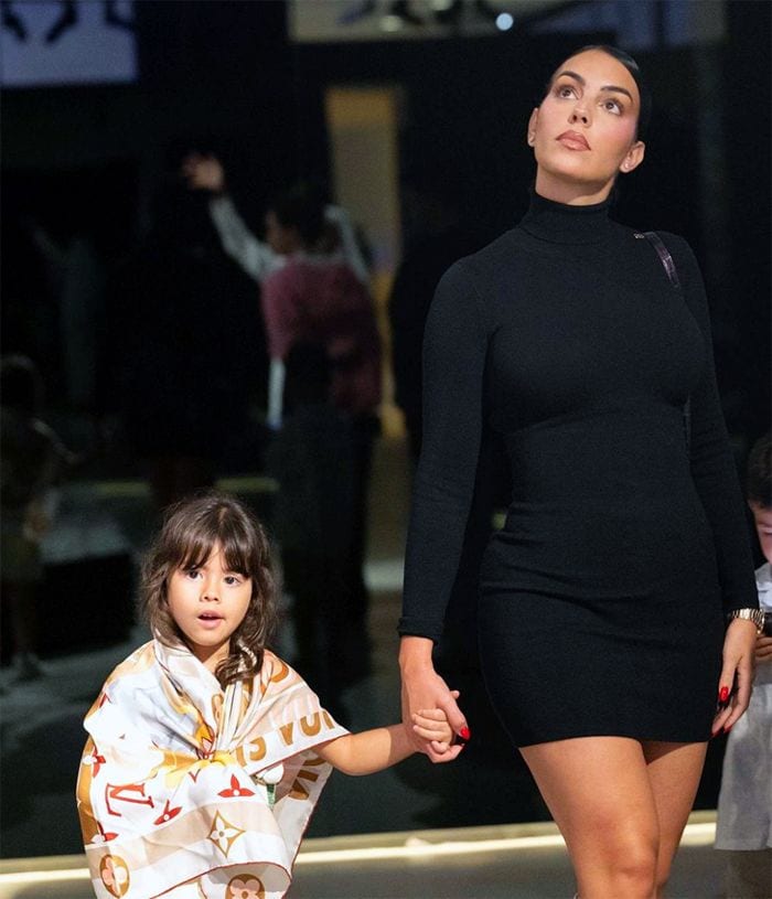 Georgina Rodriguez con la pequeña Eva