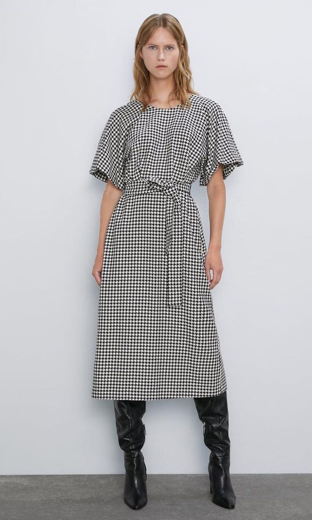 vestido zara con estampado pata de gallo