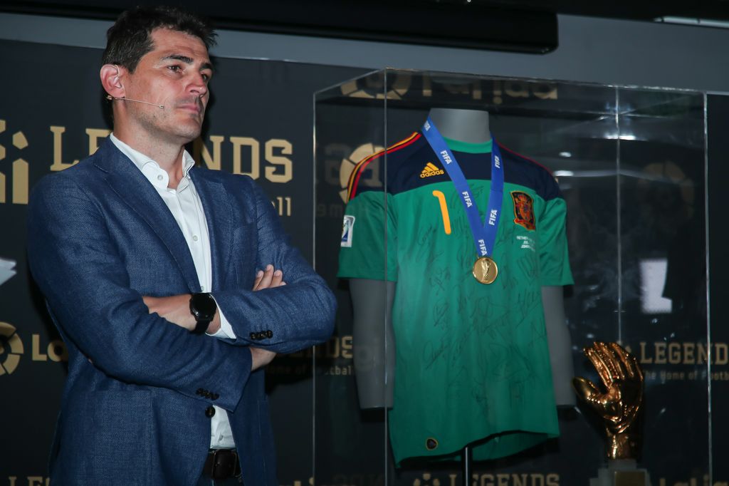 Iker Casillas en la presentación de su camiseta del Mundial 2010 en el Museo Legends de Madrid