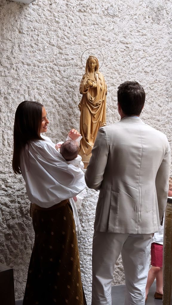 Los looks de María Pombo y sus hermanas en el bautizo de su hija Mariana