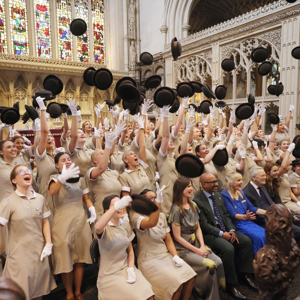 Las alumnas de Norland combinan tradición y tecnología en una formación única en el mundo