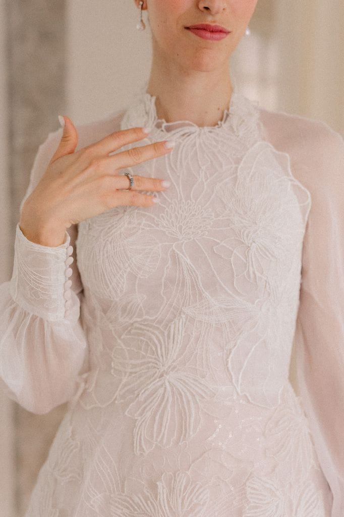 La boda de Elena con vestido de Inés Lacasa