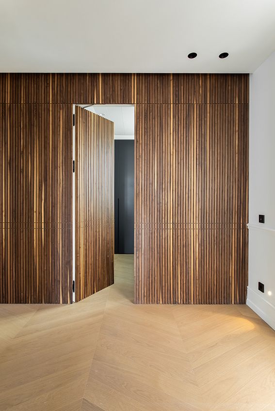 puerta oculta