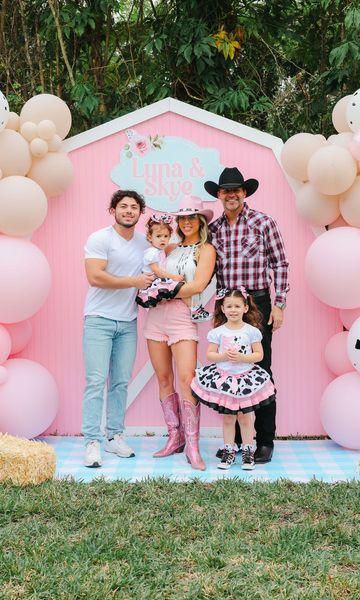 Ximena Duque y su familia