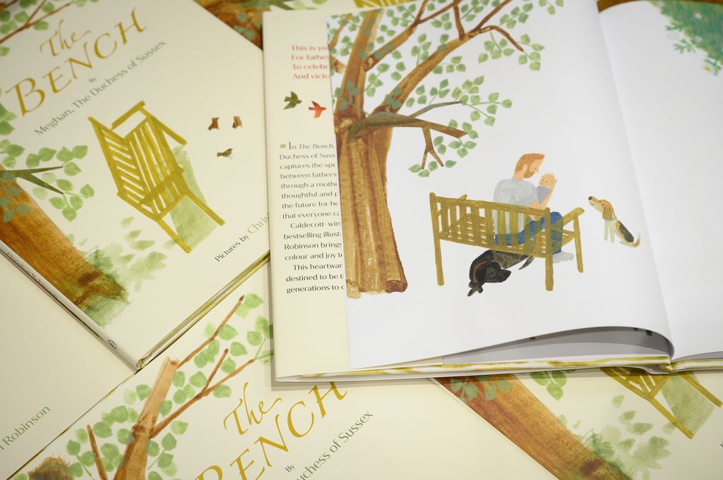 Ejemplares de 'The Bench', el libro infantil escrito por Meghan Markle