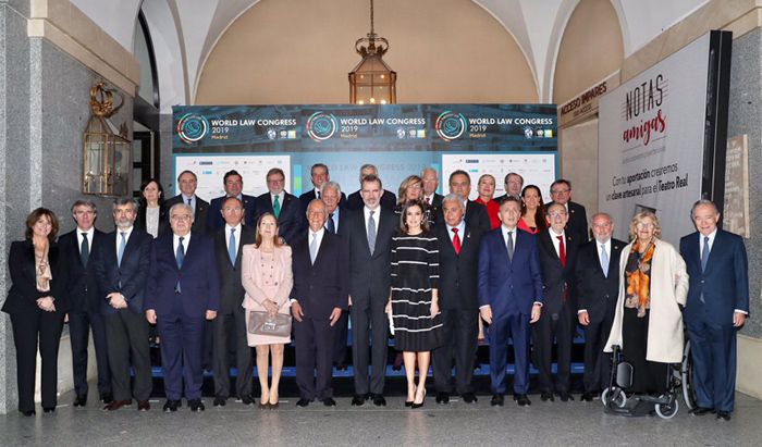 El Rey recibe el Premio de la Paz de la Asociación Mundial de Juristas