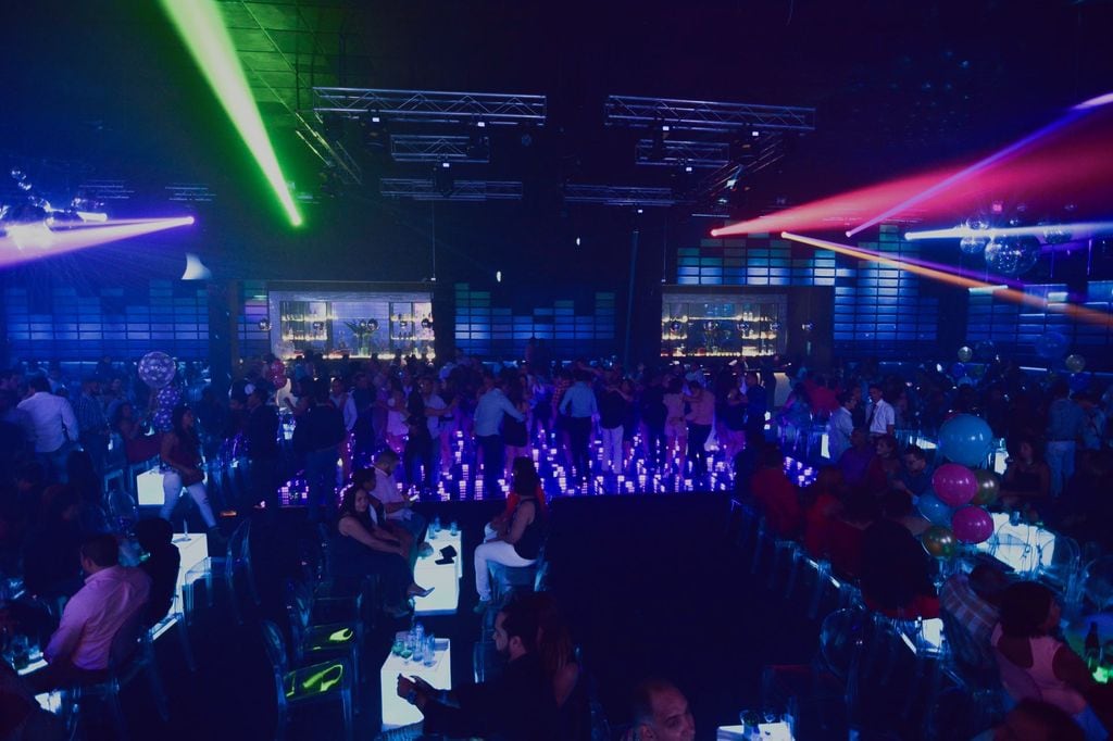 El desplome del techo de la discoteca Jet Set en Santo Domingo, República dominicana, ha dejado al menos 27 muertos y decenas de heridos.