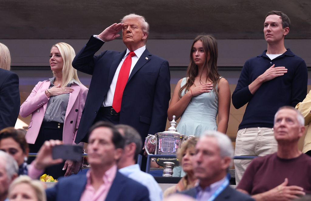 Donald Trump con su nieta Arabella Rose viendo la final de Carlos Alcaraz en el US Open