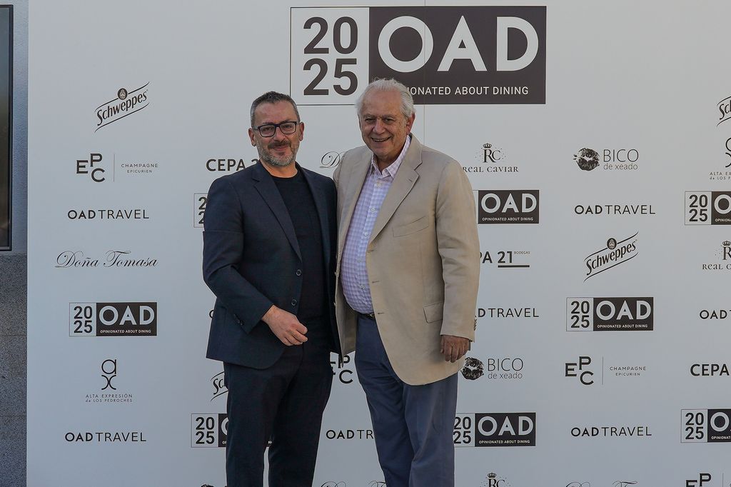 Pedro Sánchez, del restaurante Bagá, con Steve Plotnicki, creador del listado OAD.