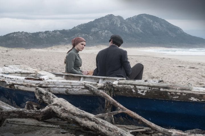'Las hijas de la criada' habla de una historia mágica ambientada en una Galicia extraordinaria sobre hombres y mujeres que se rebelan contra su propio destino en busca de la verdad.