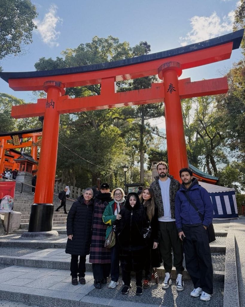 Sofía Castro y su familia en Japón