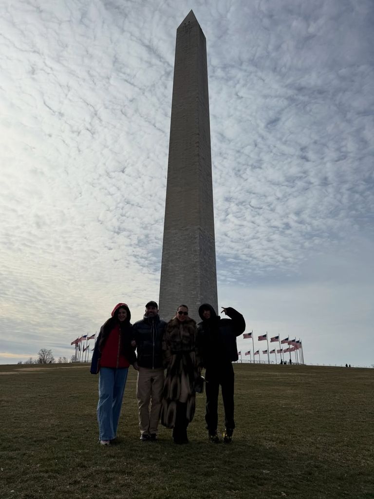 Georgina acude al estreno del documental de Melania Trump en Washington D.C.