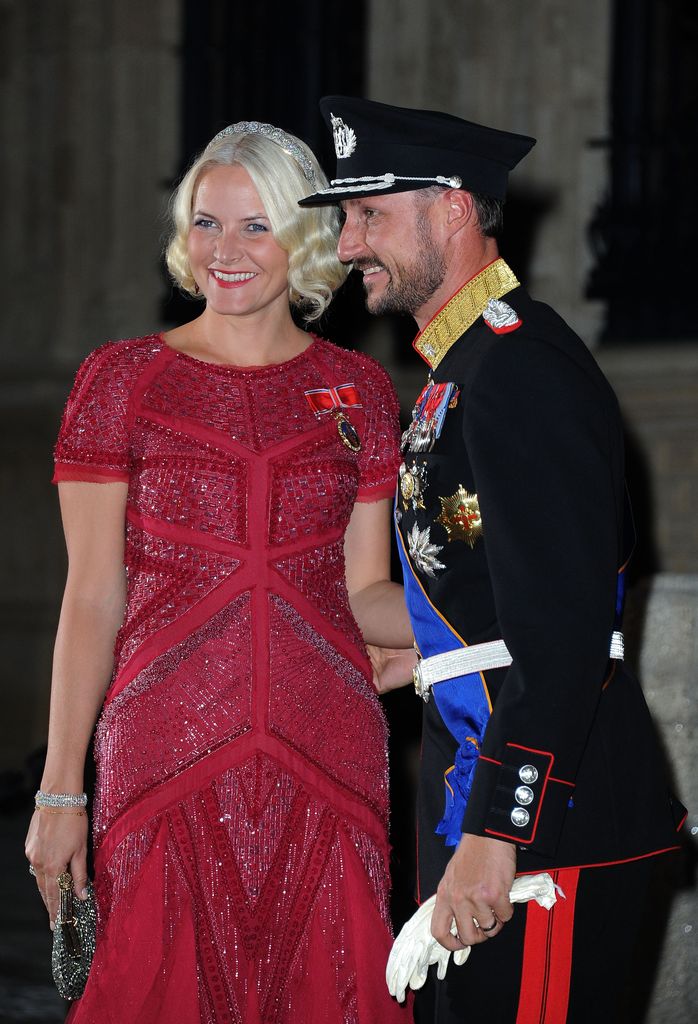 19 de octubre de 2012 en el Palacio Gran Ducal de Luxemburgo: Haakon y Mette-Marit de Noruega en la cena de gala previa a la boda de Estado de Guillermo y Stephanie de Luxemburgo