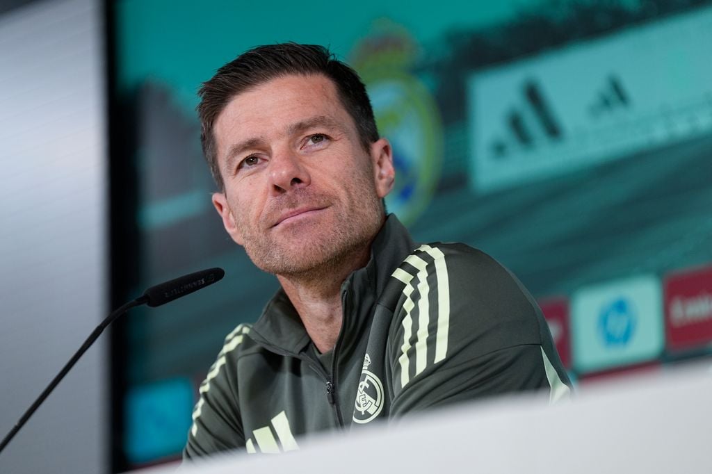 Xabi Alonso, en una de sus comparecencias ante los medios
