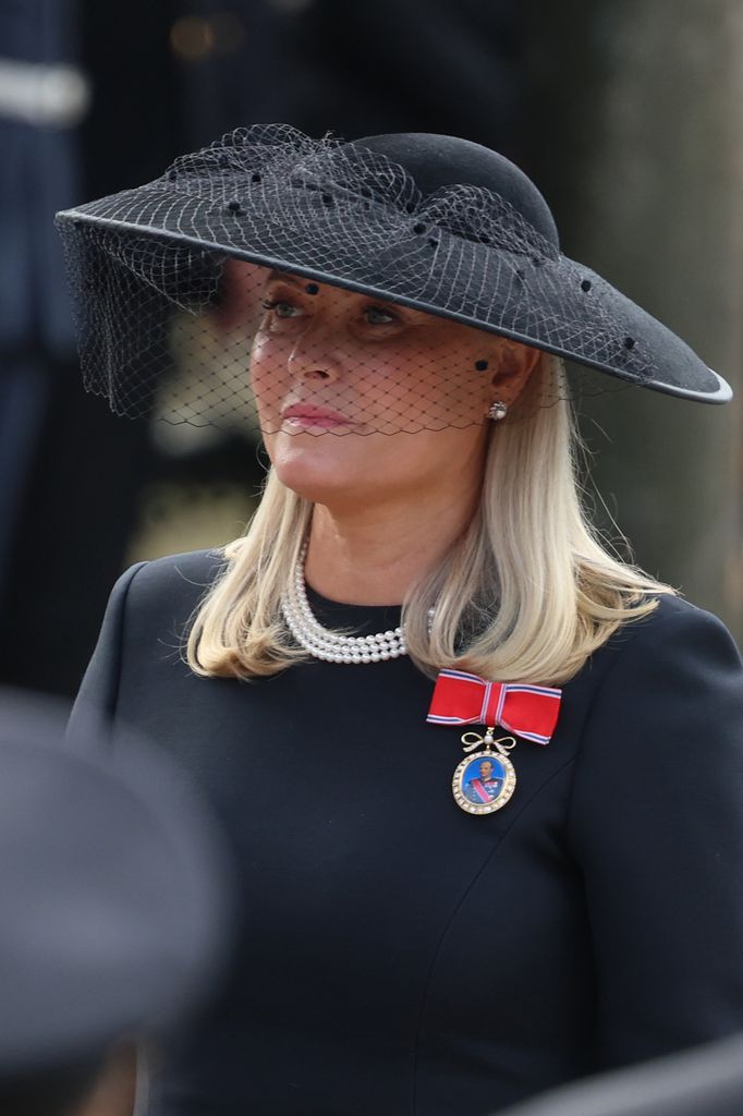 La reina Mette-Marit de Noruega en el funeral de Harald