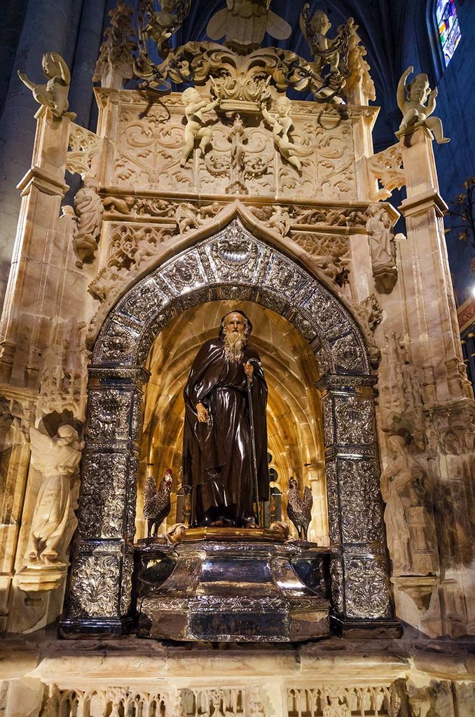 santo-domingo-de-la-zalzada-catedral-int