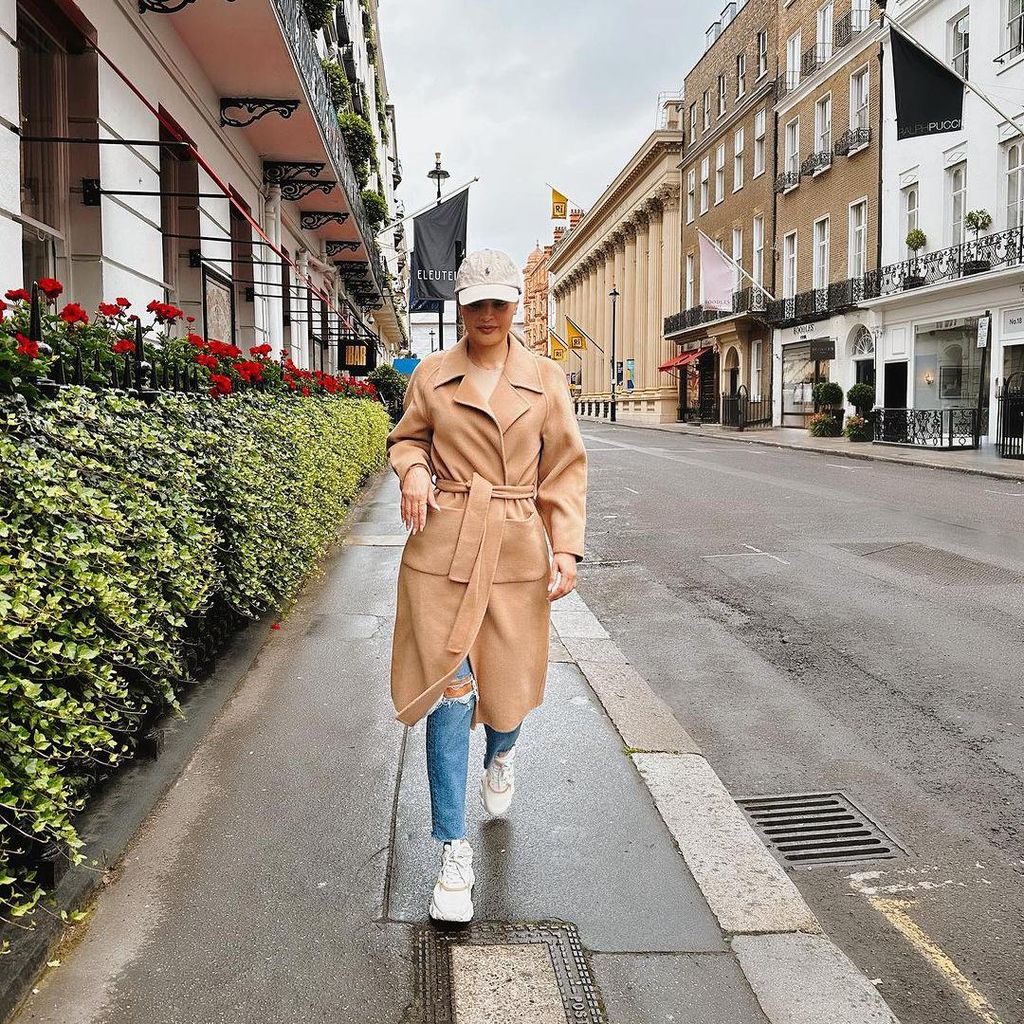 chiquinquir delgado en londres con su hija carlota