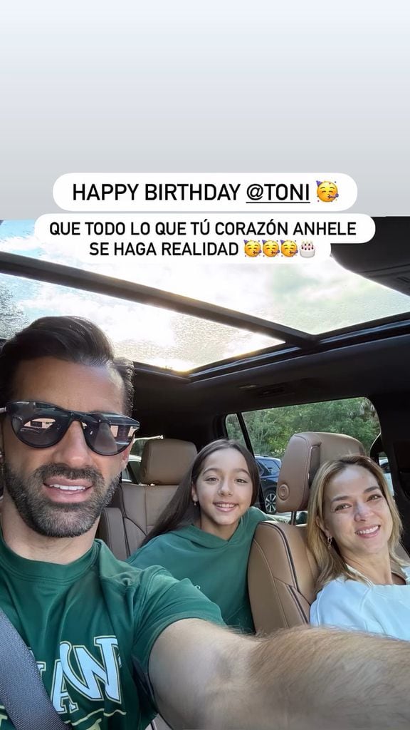 Adamari López felicita a Toni Costa en su cumpleaños 42