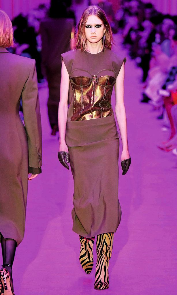 Scarlett Evolution FASHION 119