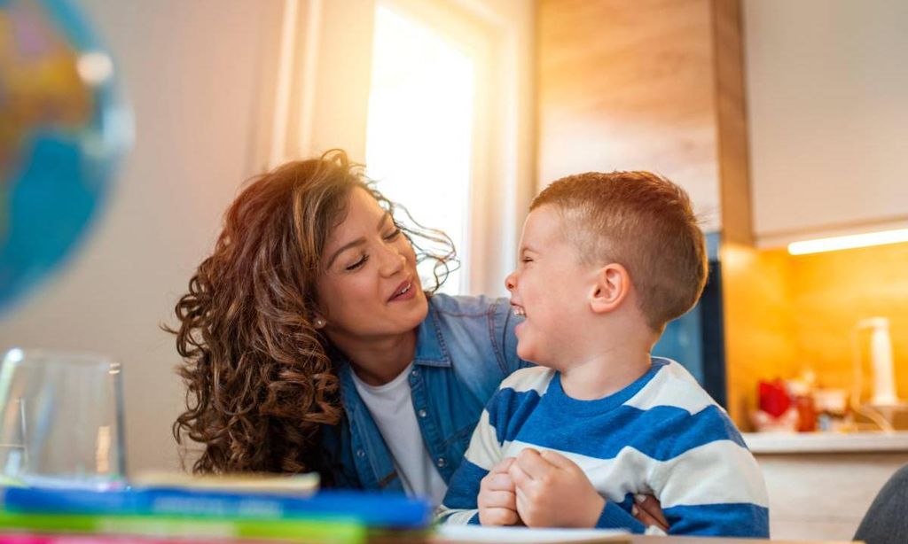 ¿Por qué un niño con autismo requiere de una terapia logopédica?