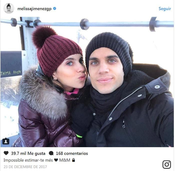 Marc Bartra y Melissa Jiménez
