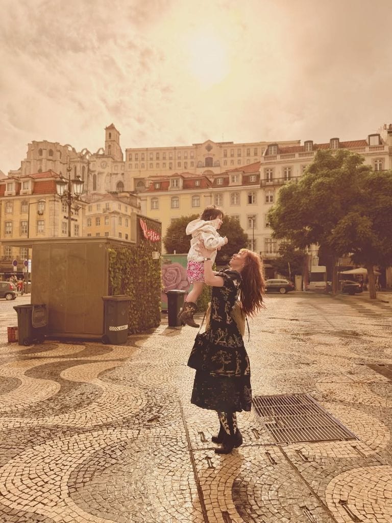 Natalia junto a su hija Emilia de 3 años de edad.