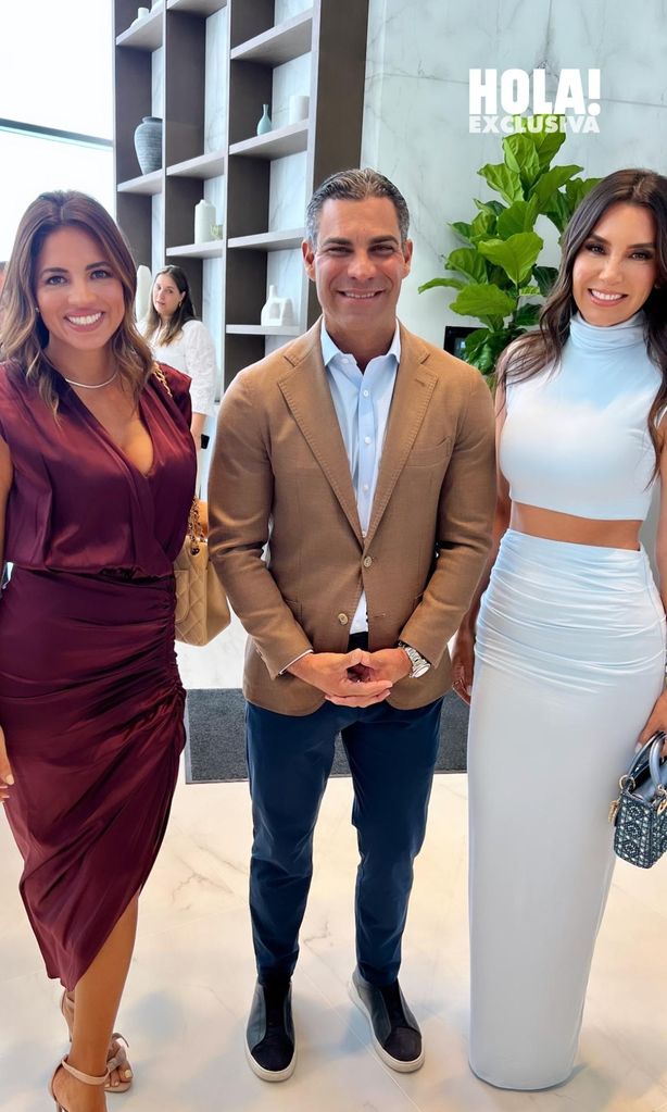 Pamela Silva, Francis Suárez y Elizabeth Gutiérrez