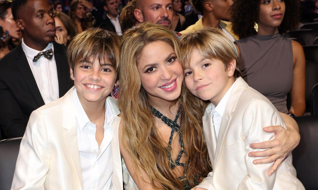 Shakira con sus hijos Milan y Sasha
