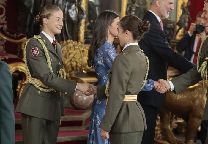 La princesa Leonor y sus compañeros