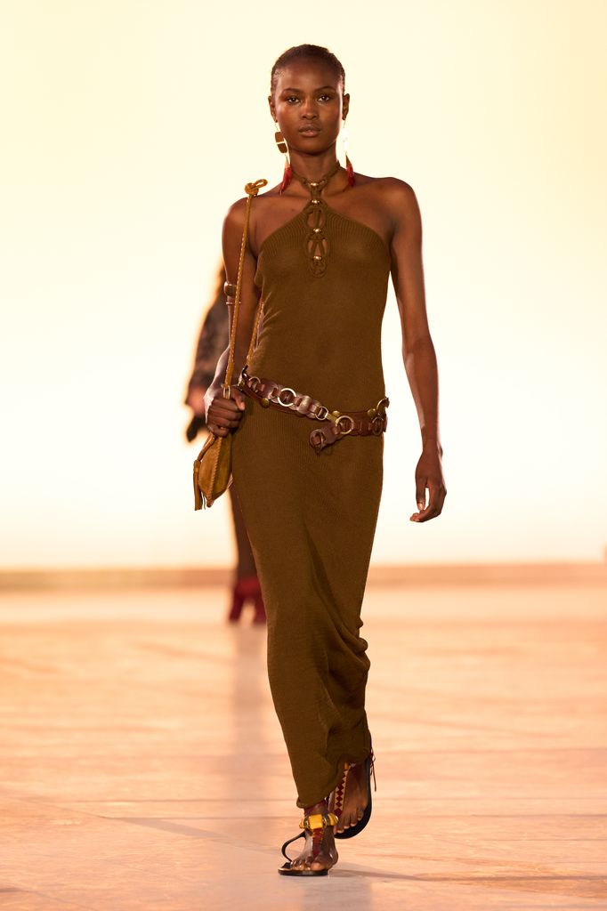 6 vestidos de moda para llevar este verano 2025