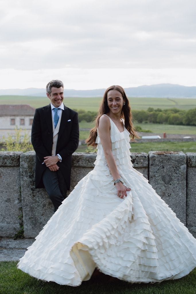 Vestido de novia con volantes y cancán de Ynés Suelves