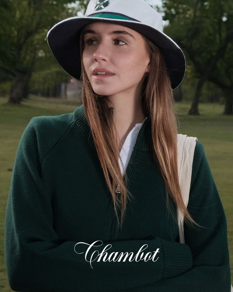 Vittoria de Saboya trabajando como modelo para una marca de ropa de golf