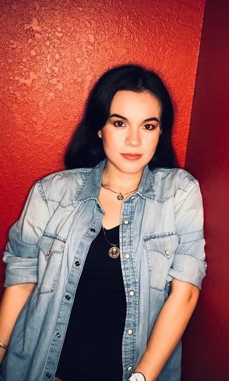 Sarita, hija de José José