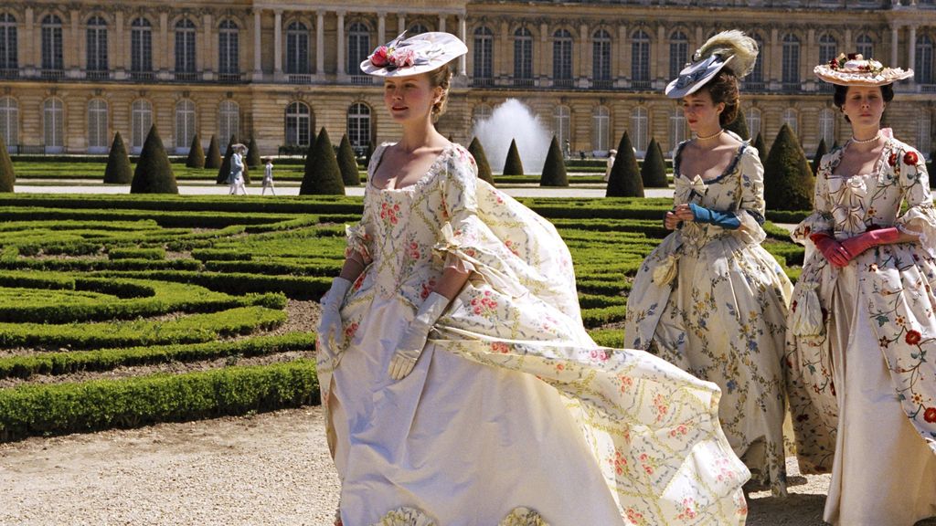 20 años desde que Marie Antoinette ganó mejor vestuario en los Oscar y enamoró a toda una generación