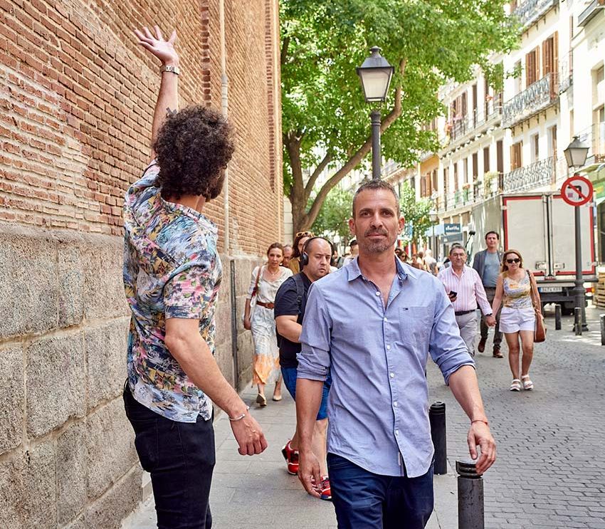 Juan Ibáñez y Damián Molla haciendo de guías por Madrid