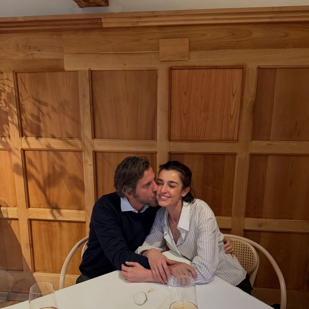 Quique Sánchez-Flores celebrando su cumpleaños con Blanca Romero