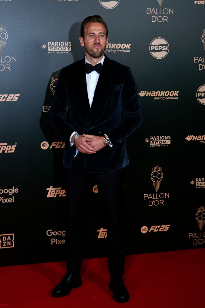 Plano entero de Harry Kane en la Gala del Balón de Oro 2024