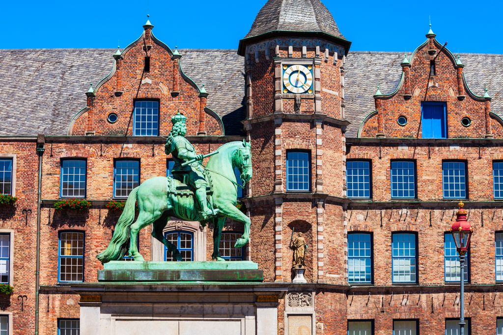 Düsseldorf, estatua ecuestre de Jan Wellem