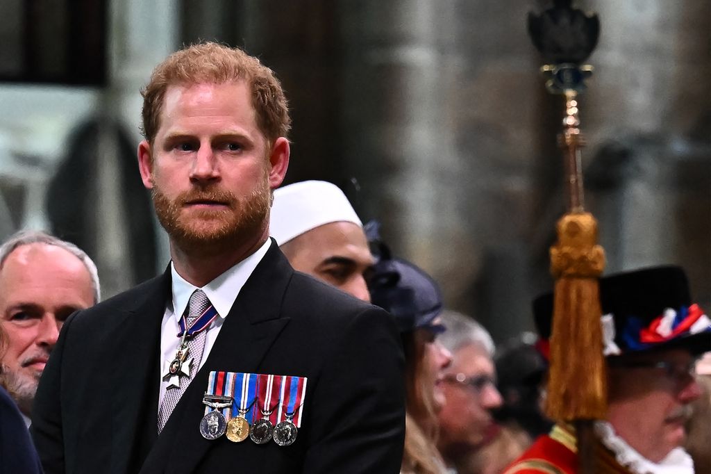 Así se enteró el príncipe Harry del ingreso de su padre, el rey Carlos III, en el hospital