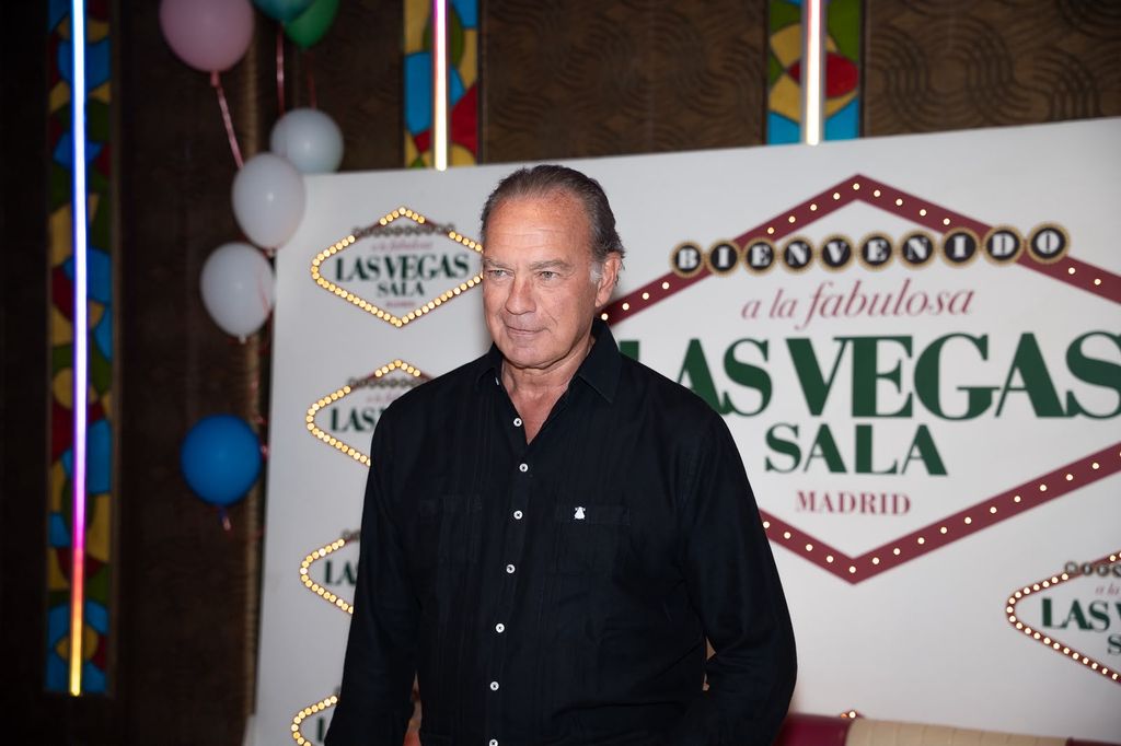 Bertín Osborne ha vuelto a cantar. Lo ha hecho en el Bingo Las Vegas
