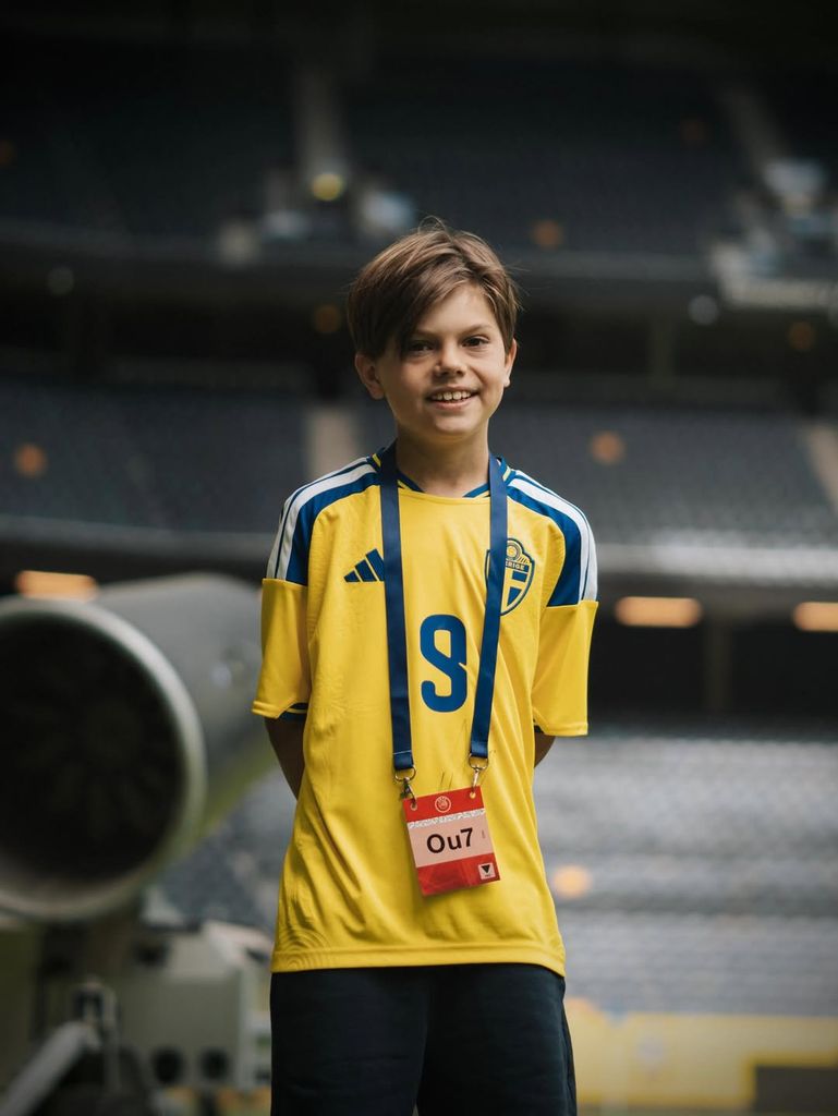 Óscar de Suecia durante su visita a la selección 