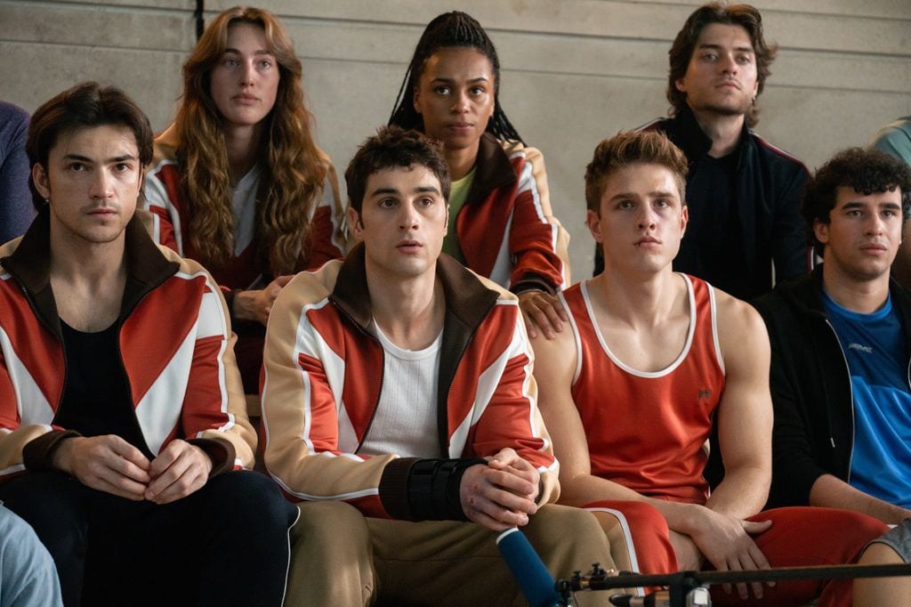 El elenco está compuesto por jóvenes actores, muchos de ello debutan en el mundo de la interpretación con un protagonista