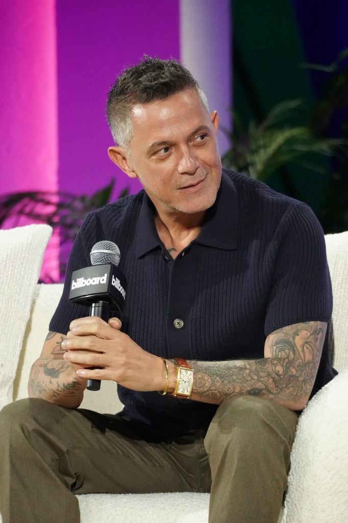 El artista durante una entrevista en Miami