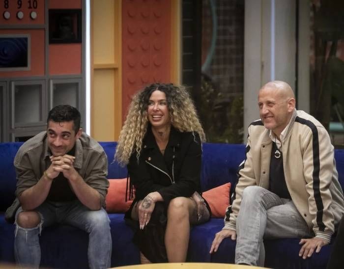 Yiya junto a sus compañeros en el programa 'GH VIP 8'