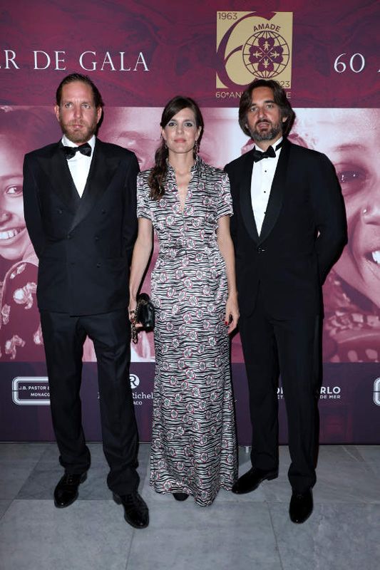 Carlota Casiraghi con su hermano Andrea y Dimitri Rassam
