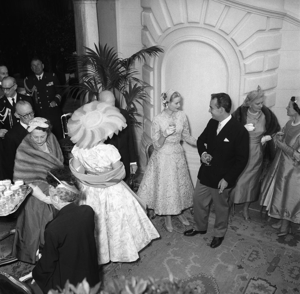 Grace Kelly y Rainiero de Mónaco en su boda civil