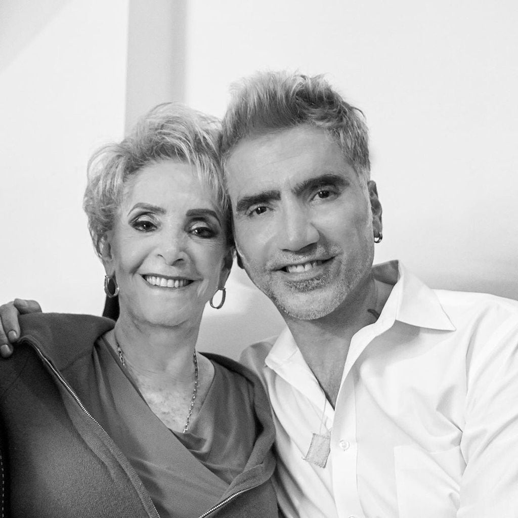 alejandro fern ndez y su mam 