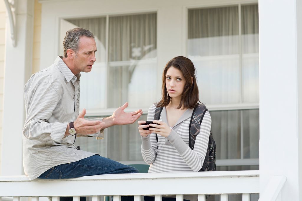 padre con su hija adolescente