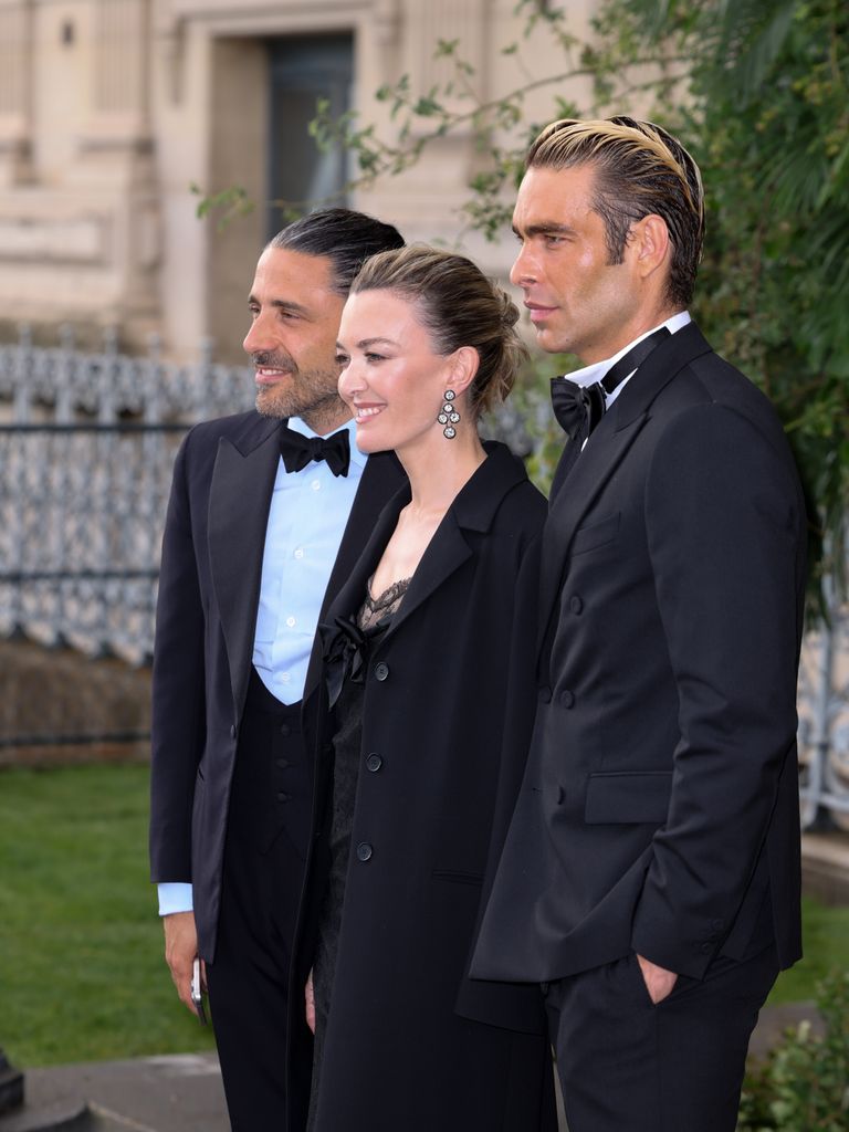 Carlos Torretta, Marta Ortega y Jon Kortajarena en París